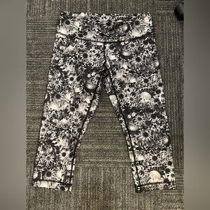 Lululemon capris